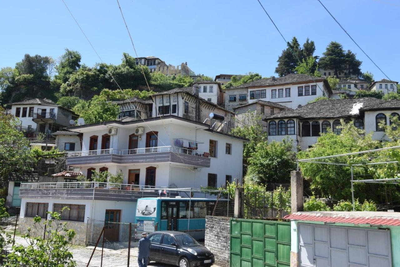 Hotel Brahimi Gjirokaster Bagian luar foto