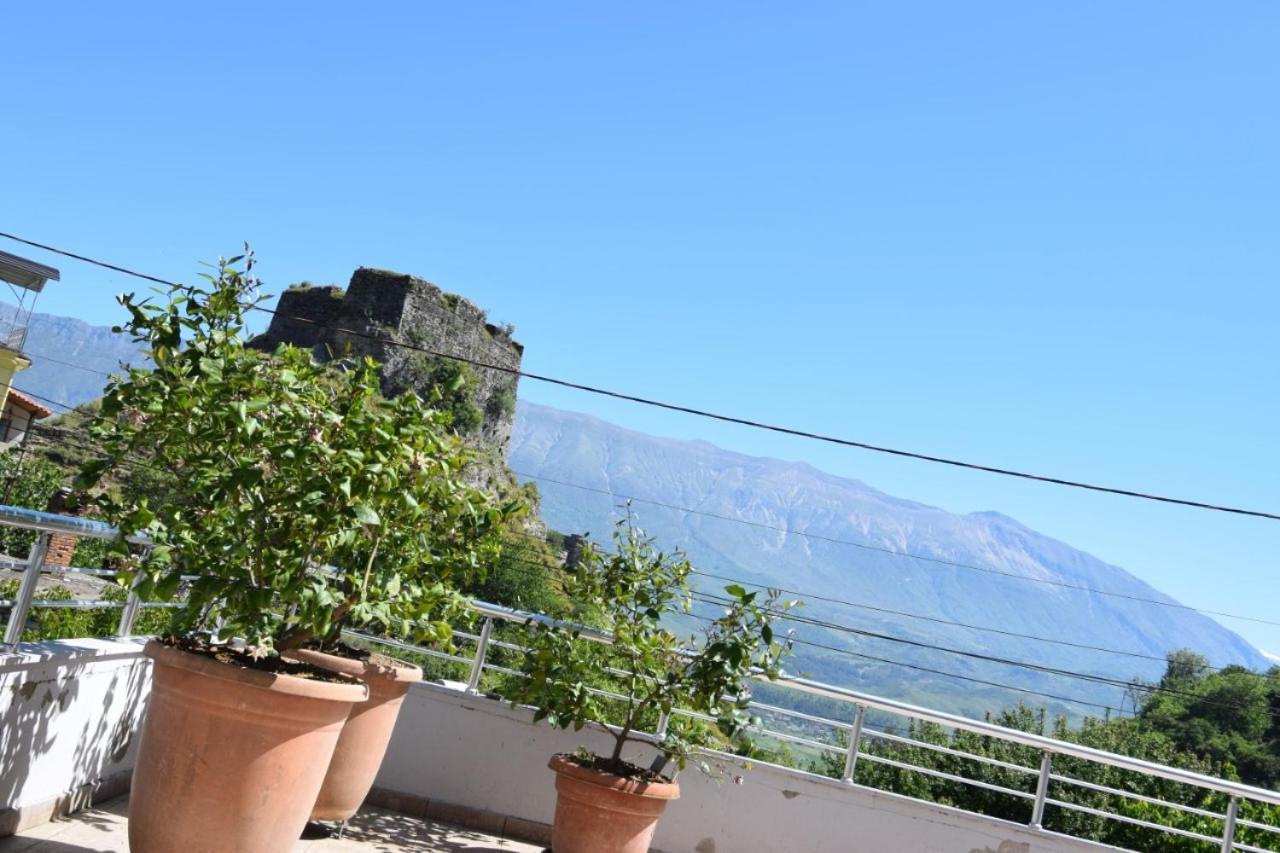Hotel Brahimi Gjirokaster Bagian luar foto