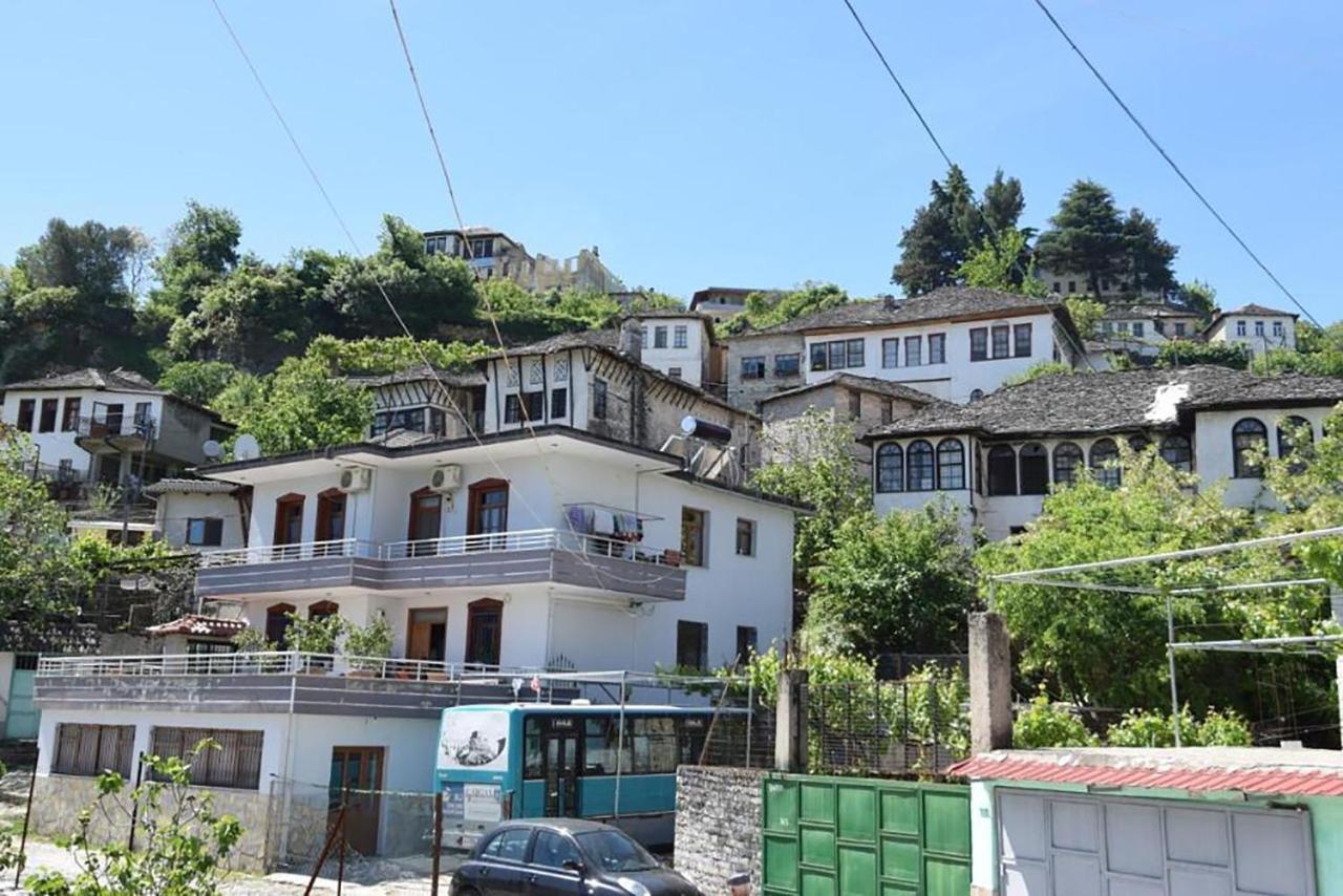 Hotel Brahimi Gjirokaster Bagian luar foto