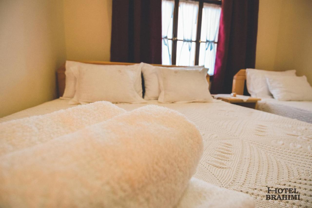 Hotel Brahimi Gjirokaster Bagian luar foto