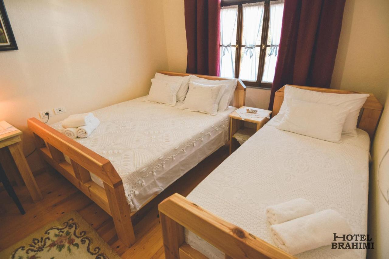Hotel Brahimi Gjirokaster Bagian luar foto