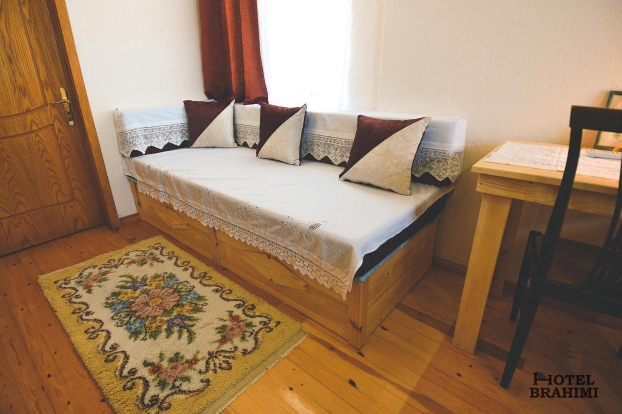 Hotel Brahimi Gjirokaster Bagian luar foto
